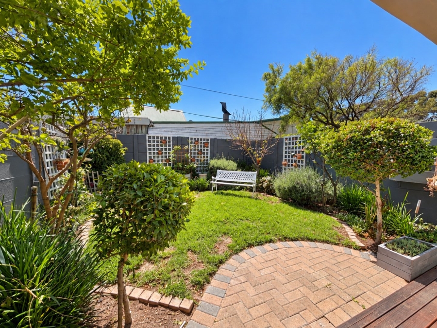 To Let 2 Bedroom Property for Rent in Diep River Western Cape